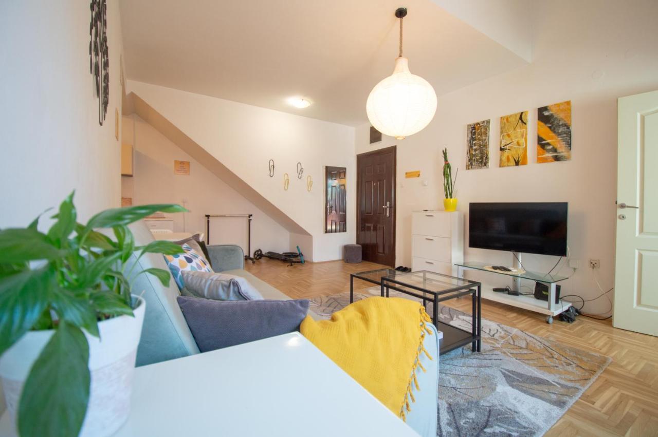 Spacious 1-Bedroom Apartment Novi Sad Exterior photo